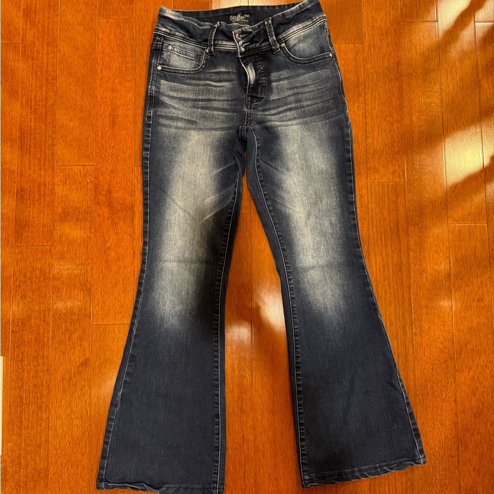 Women’s Petite Boot Cut Jeans